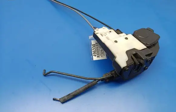 KIA Sportage Front door lock 813101F010