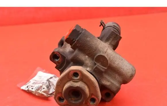 Volkswagen Golf IV Power steering pump 1J0422154C