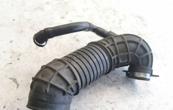 Audi A4 S4 B7 8E 8H Intercooler hose/pipe 8E0129615j