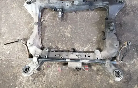 Volvo V70 Front subframe P9461483