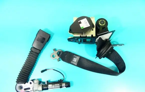 BMW 5 F10 F11 Front seatbelt 628460700D IMPRK1277501