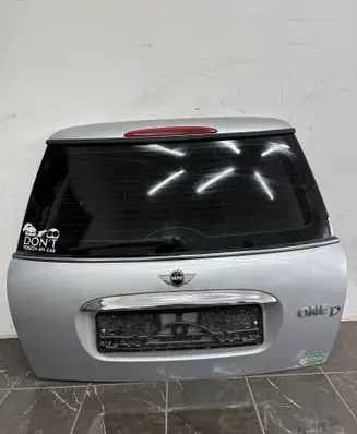 Mini One - Cooper R50 - 53 Tailgate/trunk/boot lid 