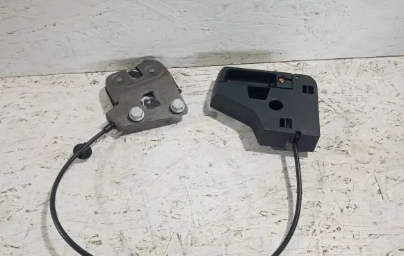 BMW 3 E92 E93 Seat back rest lock catch 7112864