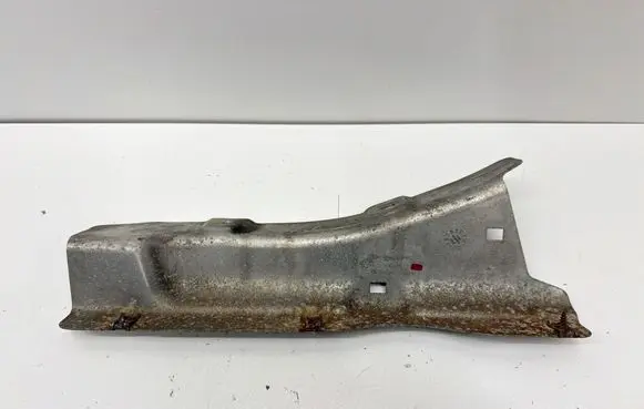 BMW 5 E60 E61 Heat shield in engine bay 7185203 24640010