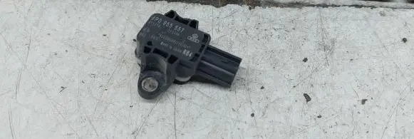 Audi A4 S4 B7 8E 8H Airbag deployment crash/impact sensor 8P0955557 270306