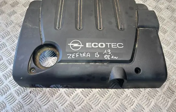 Opel Zafira B Engine cover (trim) 55558383