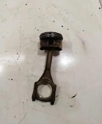 Audi A6 S6 C6 4F Piston with connecting rod