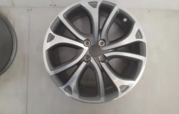 Citroen C4 II Picasso R18 alloy rim 970058877