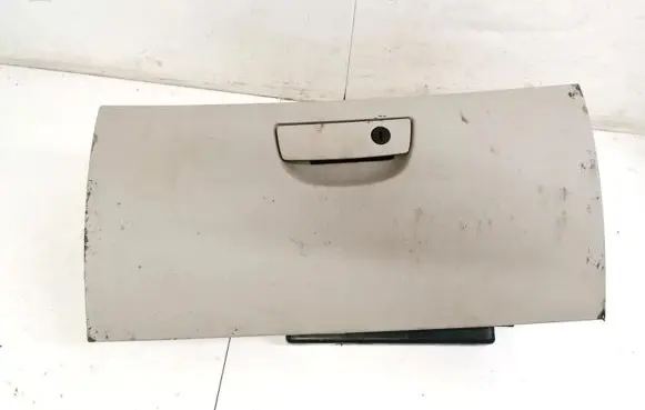 Chrysler 300 - 300C Glove box 48876A GP4076