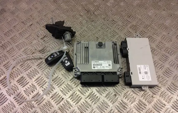 BMW 5 F10 F11 Engine ECU kit and lock set 8596359