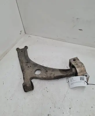 Volkswagen PASSAT B6 Front lower control arm/wishbone 3C0407153B