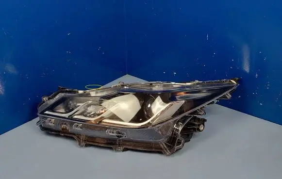 Toyota Corolla E210 E21 Headlight/headlamp 8117002T31