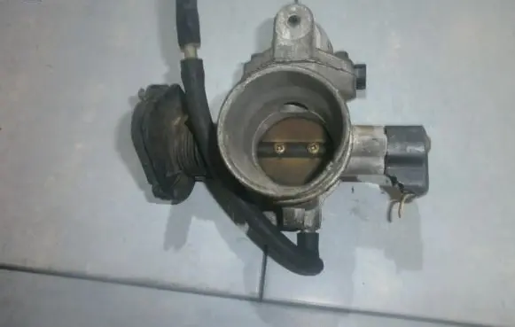 Ford Escort Throttle valve F8CUBA