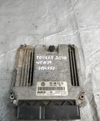 Volkswagen Touran I Engine control unit/module 03G906016EH
