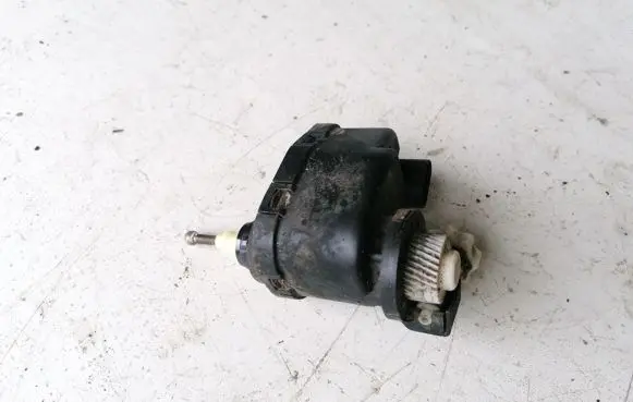Headlight level adjustment motor