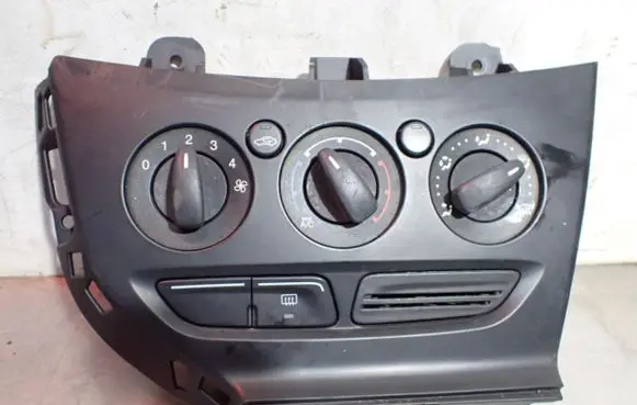 Ford Focus Central console control unit 
