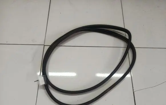 Hyundai Santa Fe Rubber seal front coupe door 