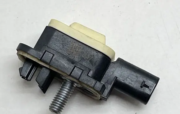 Porsche Cayenne (92A) Airbag deployment crash/impact sensor 7P0959354