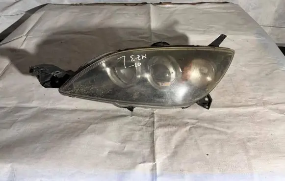 Mazda 3 I Headlight/headlamp