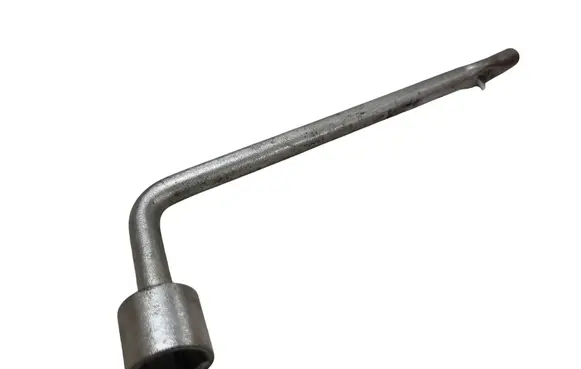 Nissan X-Trail T31 Wheel nut wrench 