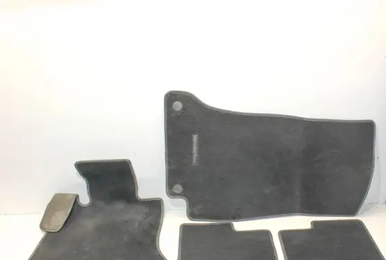 Mercedes-Benz C W205 Car floor mat set A2056800348 A2056800548