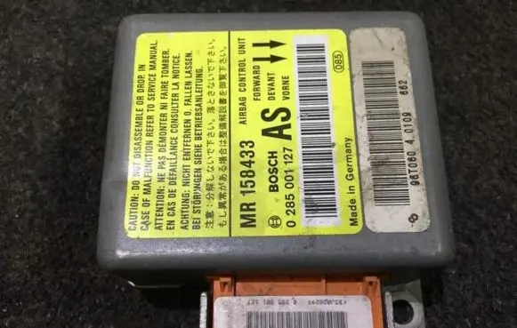 Mitsubishi Carisma Airbag control unit/module mr158433 0285001127as
