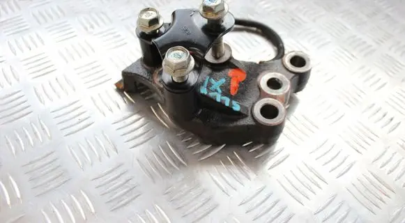Honda Civic IX Engine mount bracket