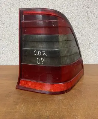 Mercedes-Benz C W202 Rear/tail lights 2028204064 E1011