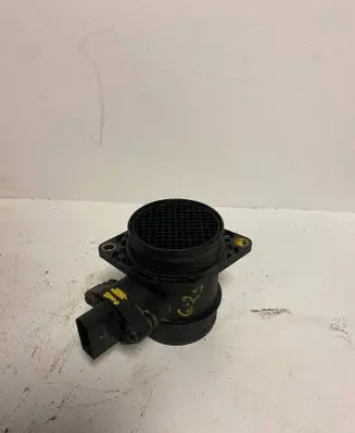 Volkswagen Golf IV Mass air flow meter 06A906461G 0280218060