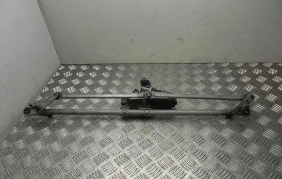 Land Rover Discovery 4 - LR4 Front wiper linkage 95012137