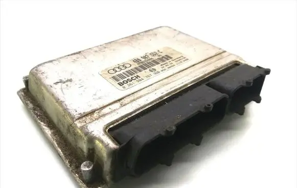 Audi A4 S4 B5 8D Engine control unit/module 4B0907552C 0261204767 26SA5130