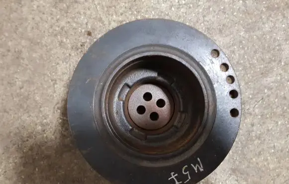 BMW 5 E39 Crankshaft pulley 11232248520