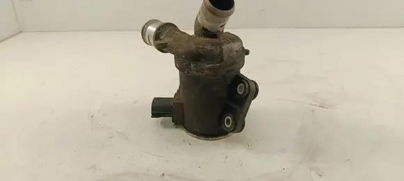 Ford Fusion II Water pump DS7e8c419ca