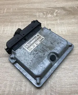 Opel Zafira A Engine control unit/module ECU 24417169 0281010268