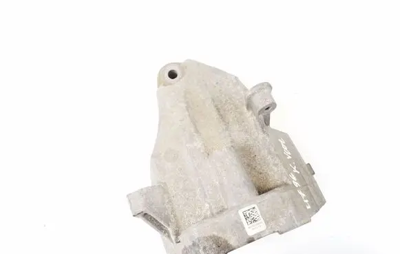 Mercedes-Benz SLK R172 Engine mounting bracket A6512234004