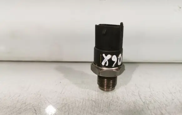 Fuel pressure sensor