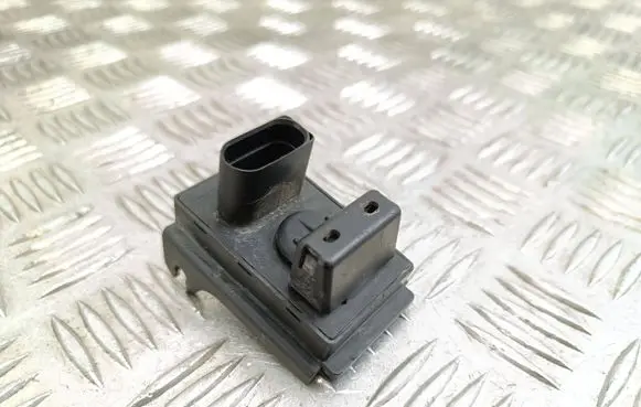 Volkswagen Phaeton Air quality sensor 4B0907659B