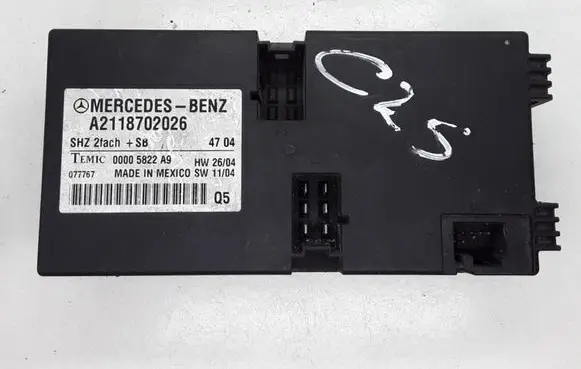 Mercedes-Benz CLS C219 Seat control module A2118702026 00005822A9