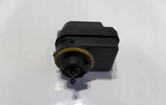 Citroen Xsara Picasso Headlight level adjustment motor 89039XSARA