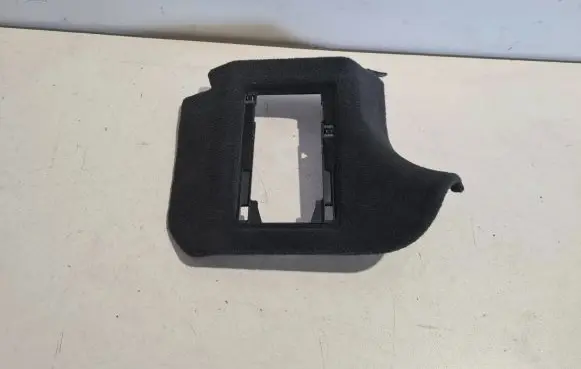 Foot area side trim