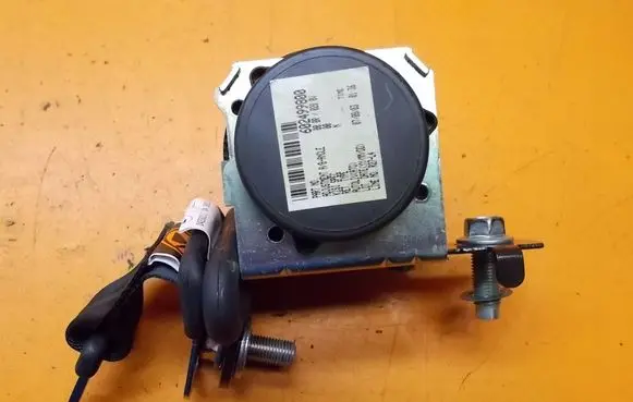 Mazda 3 I Middle seatbelt (rear) 