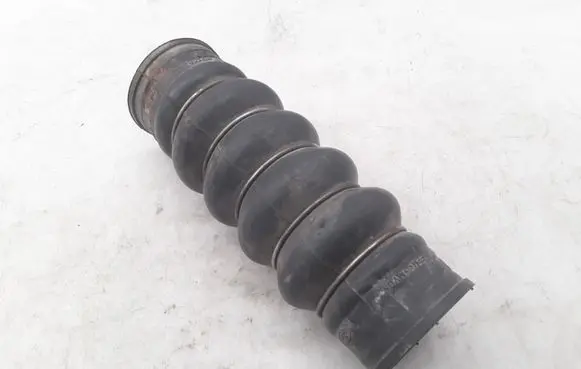 Ford Mondeo Mk III Intercooler hose/pipe 2S7Q6N650AC