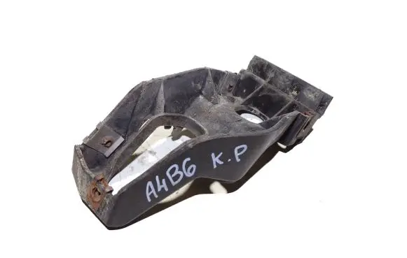 Audi A4 S4 B6 8E 8H Fender mounting bracket 8E0853921