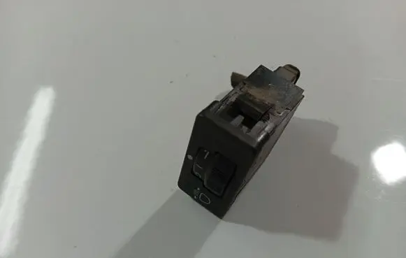 Headlight level adjustment motor