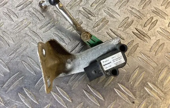 Tesla Model S Headlight/headlamp level sensor 100417300A 600652300B