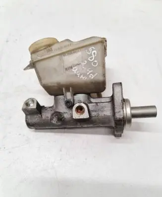 Master brake cylinder