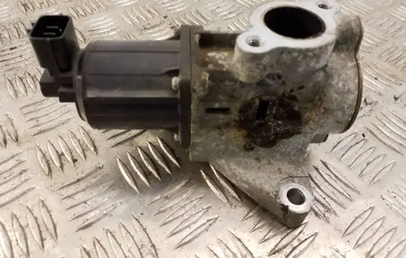 Mazda CX-7 EGR valve R2AA20300A 9917 K5T70873