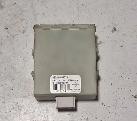 Toyota Avensis T250 Door central lock control unit/module 8974105071 736680A 000003707