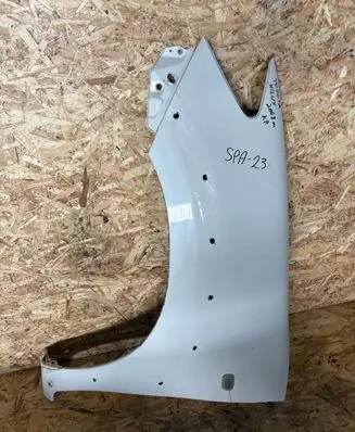 Toyota Hilux (AN10, AN20, AN30) Fender