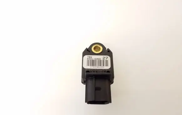 Toyota Auris 150 Airbag deployment crash/impact sensor 8983102060